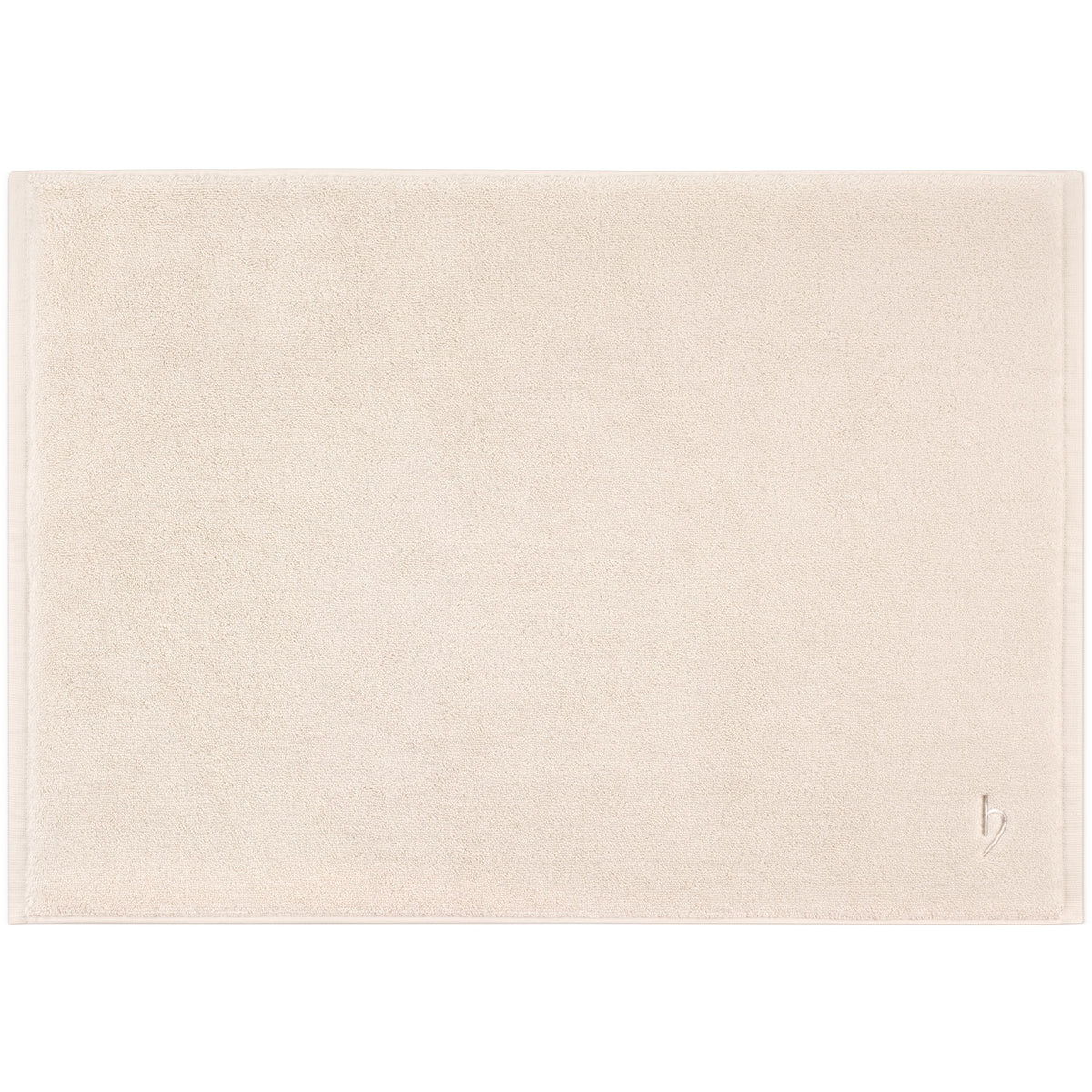Pura Badvorleger Creme – flach ausgebreitet in Draufsicht, gleichmäßige Frottier-Oberfläche mit umlaufender Bordüre und herzbach home Logostickerei, 50x70 cm