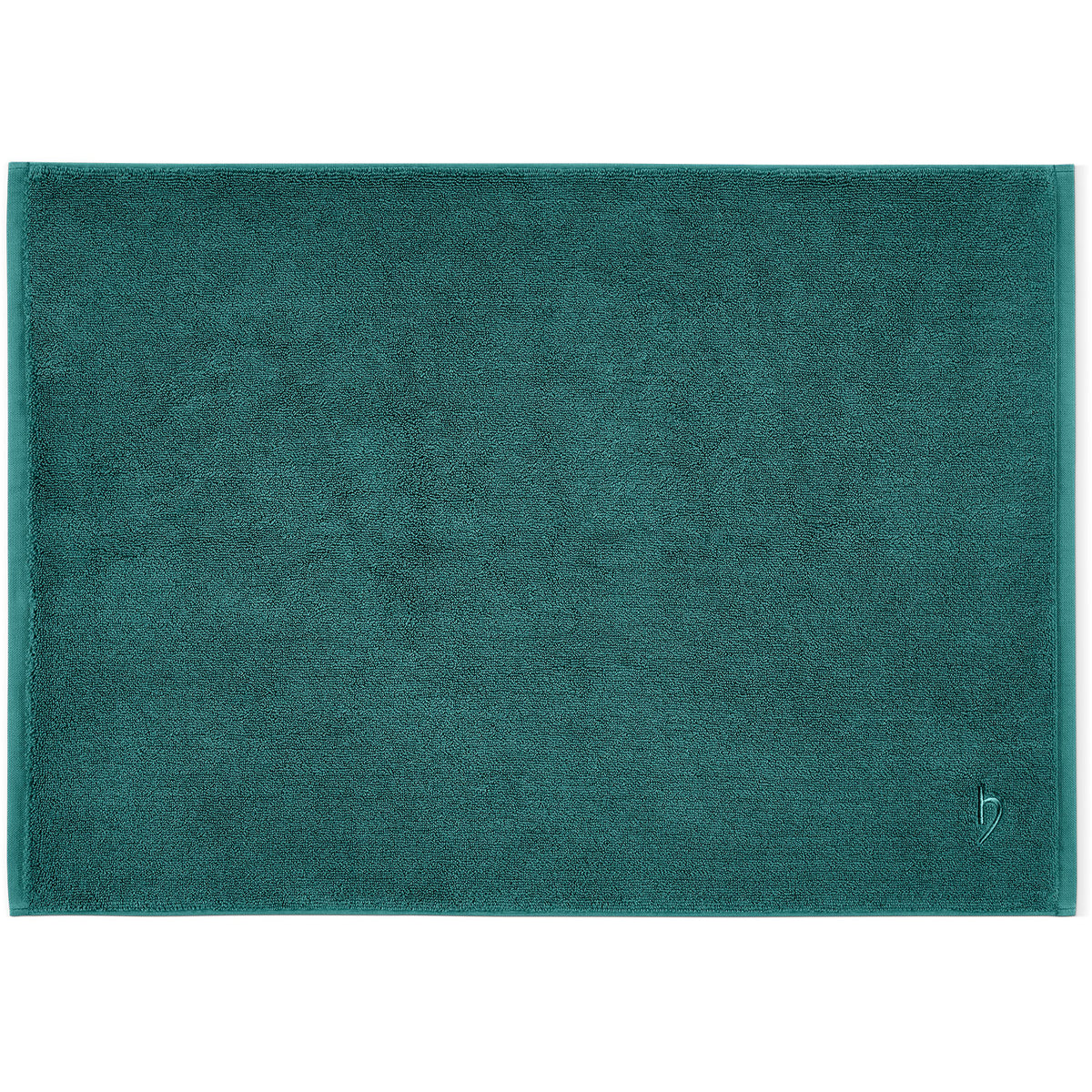 Pura Badvorleger Ozeangrün – flach ausgebreitet in Draufsicht, gleichmäßige Frottier-Oberfläche mit umlaufender Bordüre und herzbach home Logostickerei, 50x70 cm