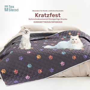 Waterproof bedspread / throw with reverse (paw motifs)
